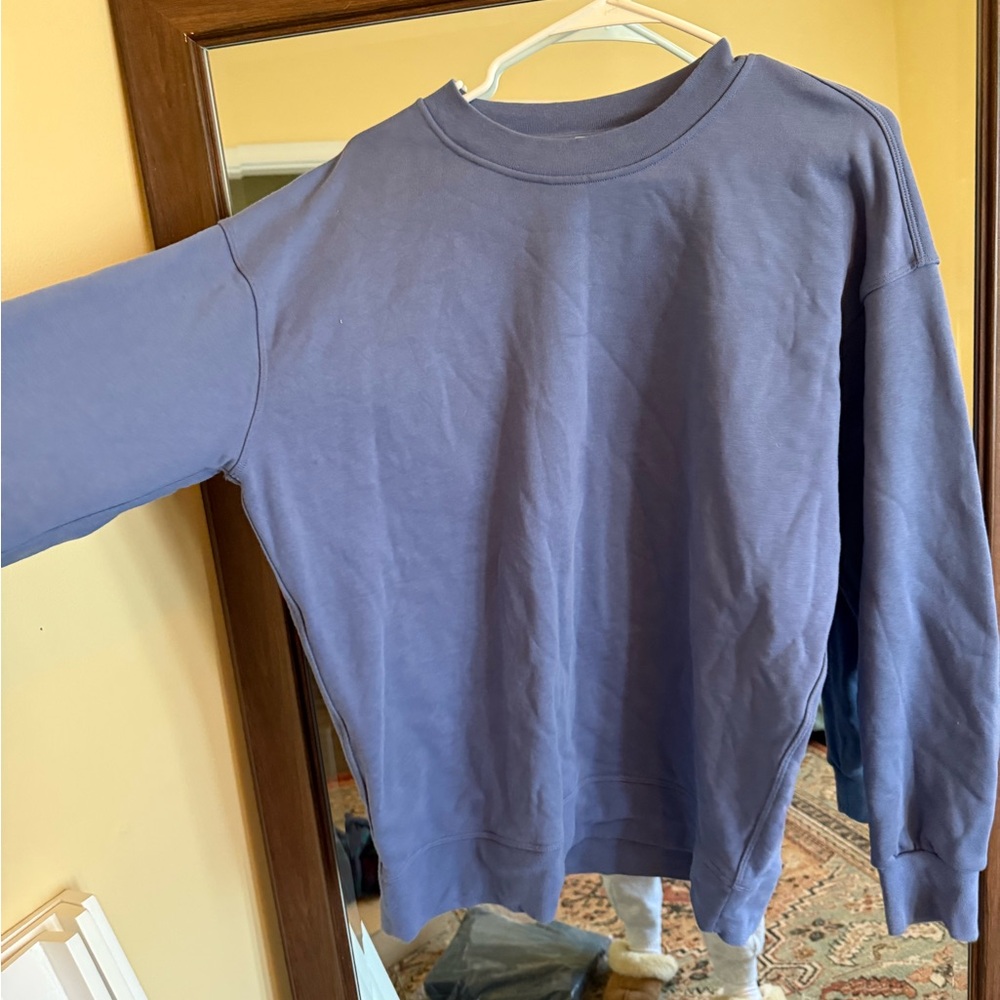 Lululemon crewneck